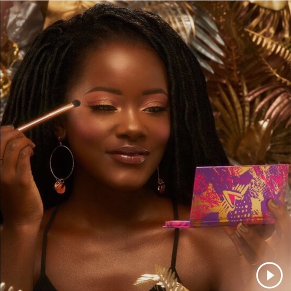 NIB Tarte Dare To Live Eye Set Eyeshadow Make Up - Picture 3 of 15